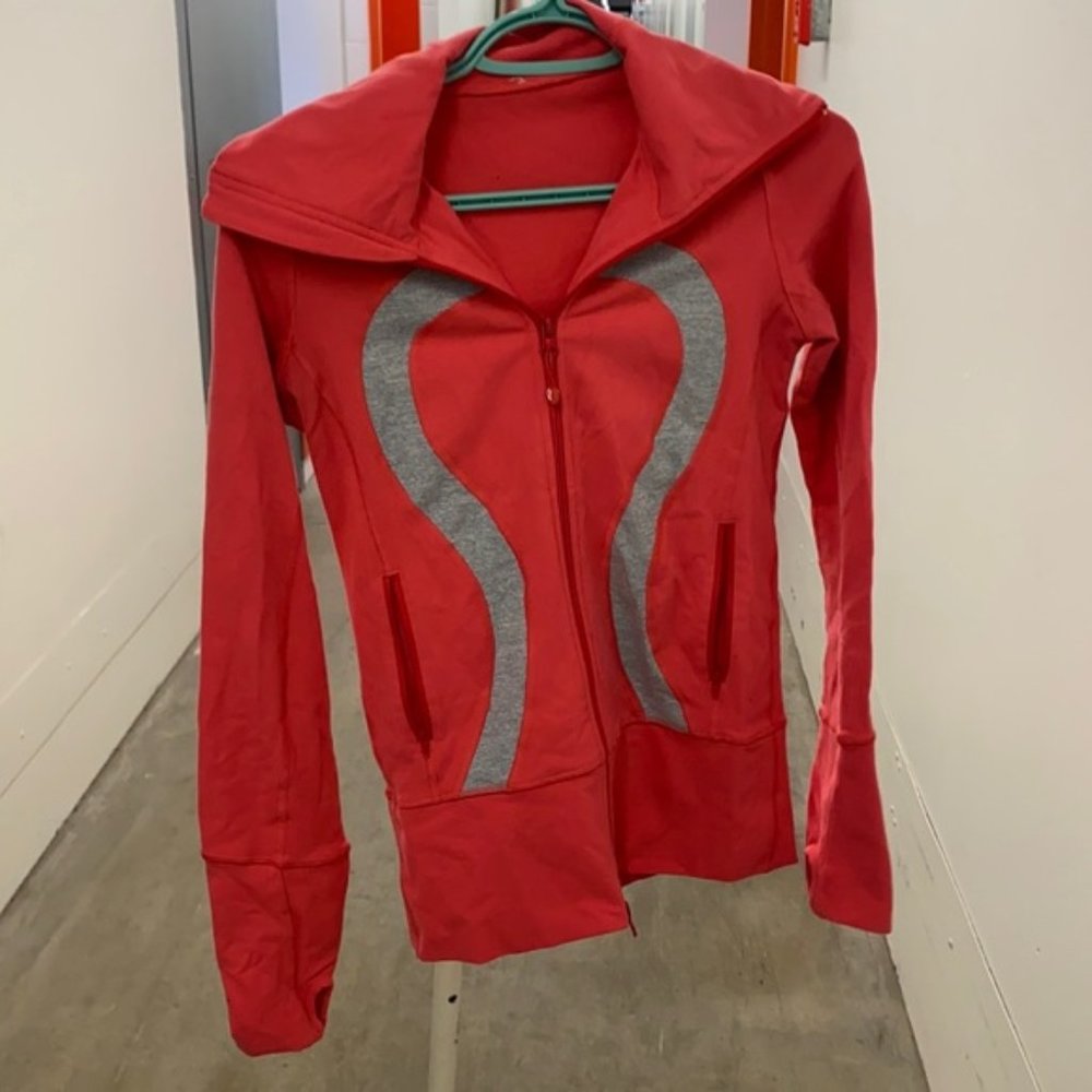 Lululemon stride jacket